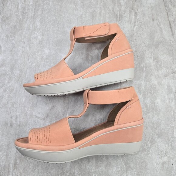 Clarks Blush Pink T-Strap Wedge Sandals - Picture 7 of 11